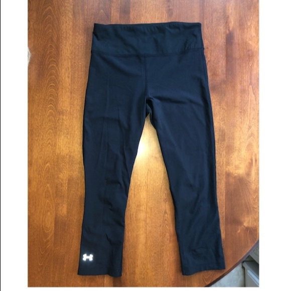 UA Cropped Leggings - Picture 2 of 8